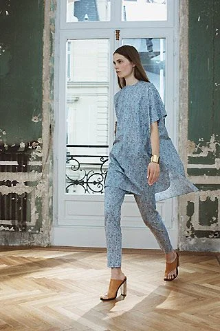 Look 16